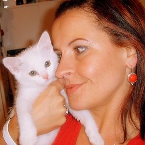 ich m.kitty (struvit-katerle) nov.06, schon seit 2 jahren leidet er an struvit.