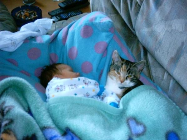 Das ist Pünktchen mit meiner großen tochter Annalena .