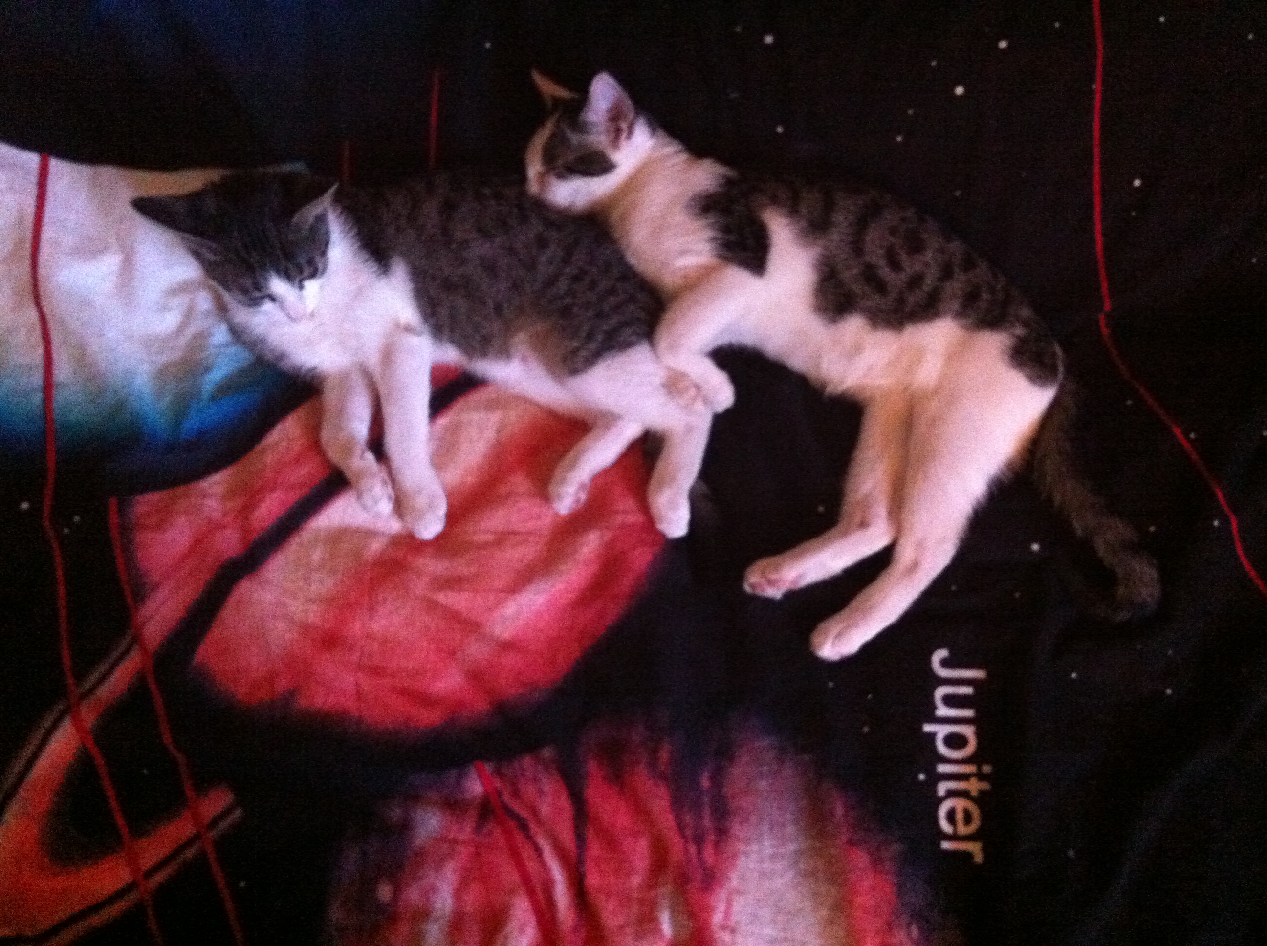 Zwei Raketen reisen durchs unendliche Weltall... ;-)